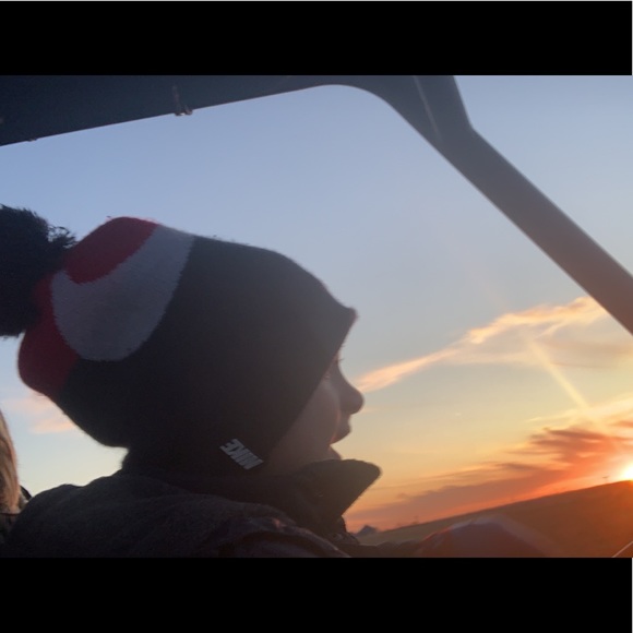 Meet your Posher, Tara - Picture 2 of 4